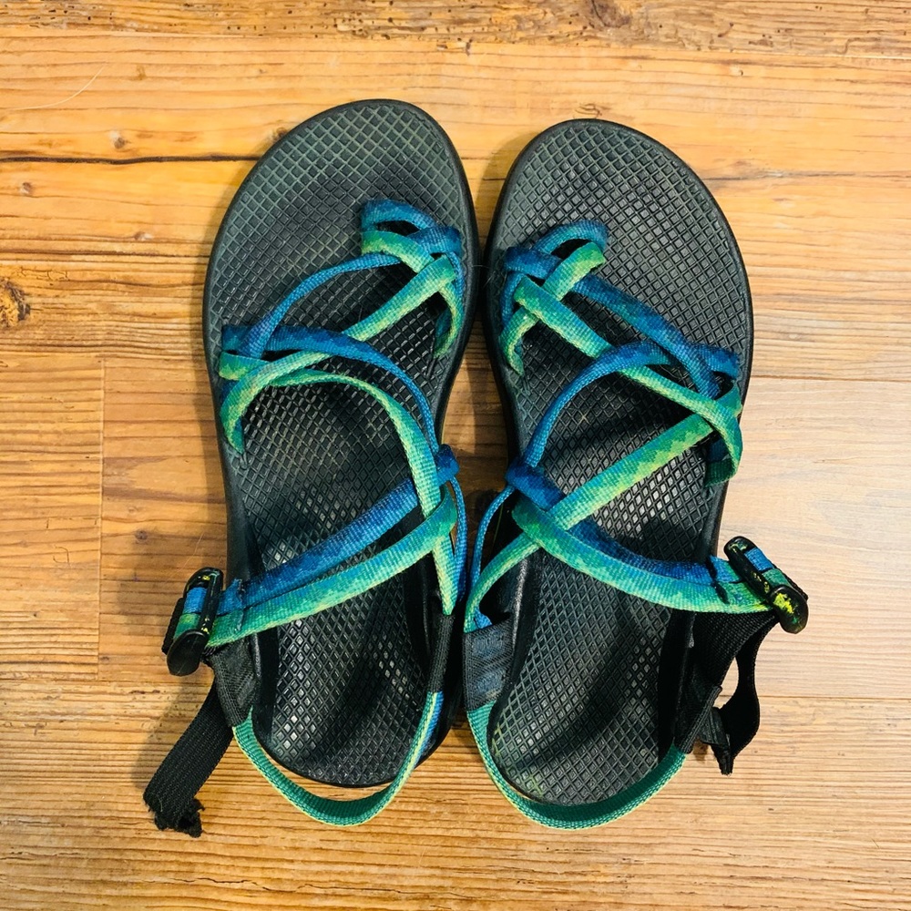 Women’s size 6 Chacos